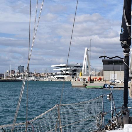 Velero En Puerto De Valencia - E&M Boats Hotel Ngoại thất bức ảnh