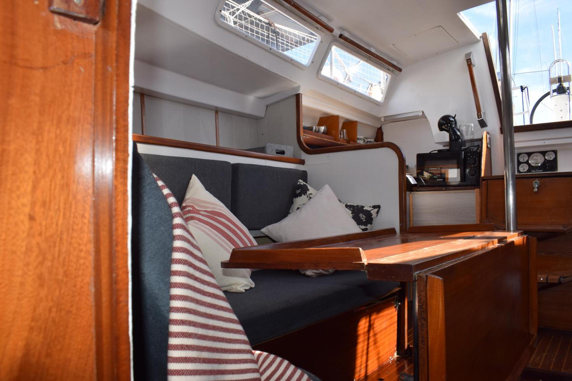 Velero En Puerto De Valencia - E&M Boats Hotel Ngoại thất bức ảnh